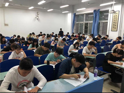 西安无人机培训学员相册